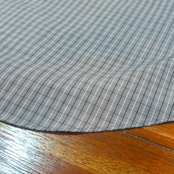 Kenneth Cole Reaction button up - Picture 4 of 4